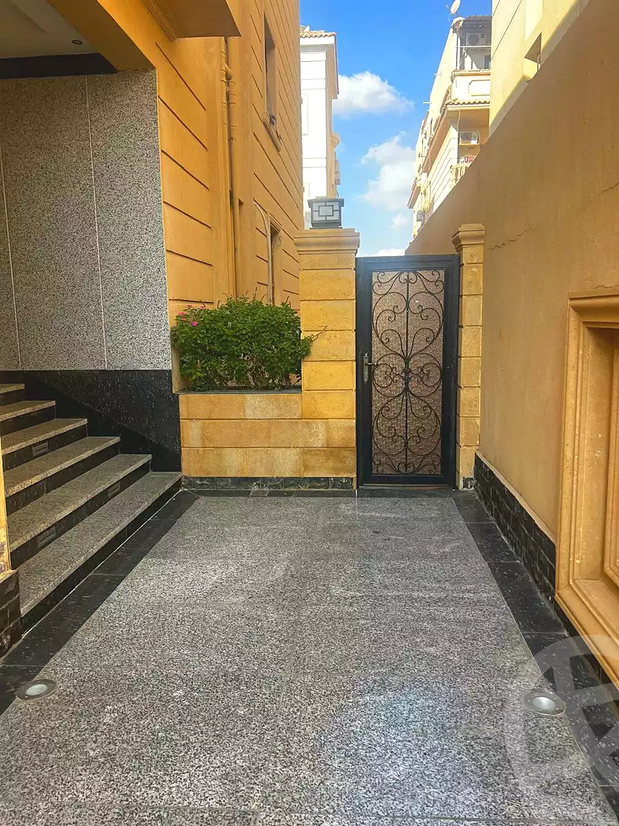 https://aqarmap.com.eg/ar/listing/7114979-for-sale-cairo-new-cairo-ganob-el-akadamiya-south-academy-b-taha-hussein-st