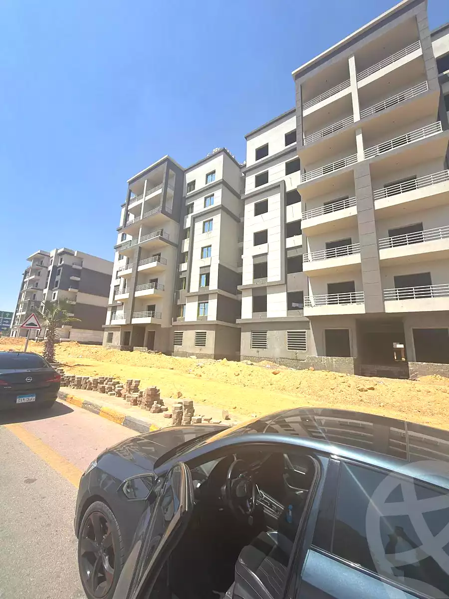 https://aqarmap.com.eg/ar/listing/7115372-for-sale-cairo-el-shorouk-compounds-mayan-compound-stm