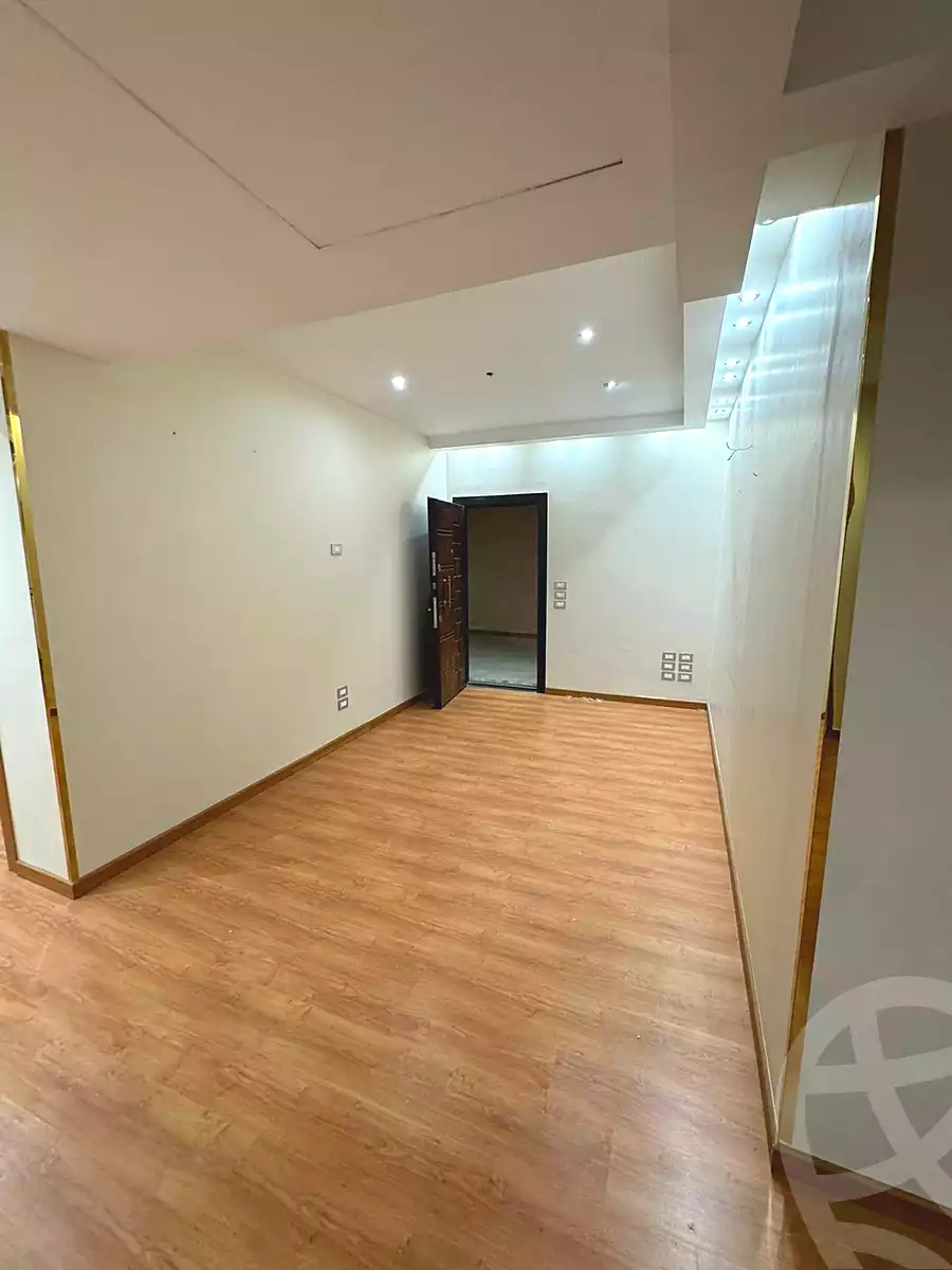 https://aqarmap.com.eg/ar/listing/7115664-for-sale-cairo-new-cairo-ganob-el-akadamiya-south-academy-z