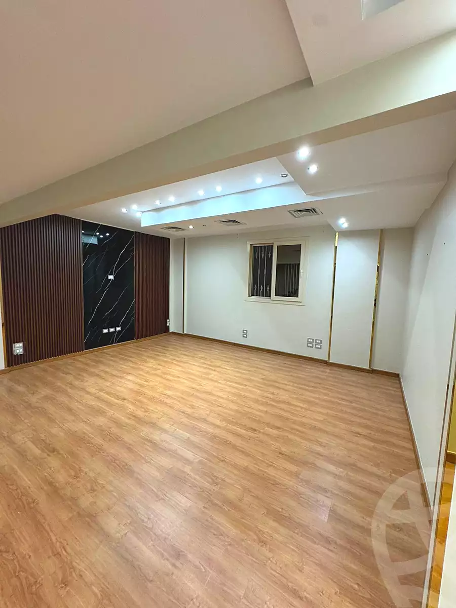 https://aqarmap.com.eg/ar/listing/7115664-for-sale-cairo-new-cairo-ganob-el-akadamiya-south-academy-z
