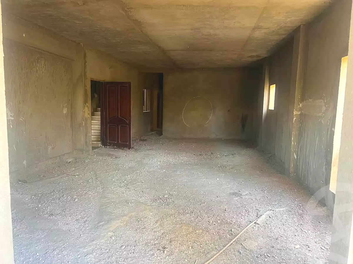 https://aqarmap.com.eg/ar/listing/7115878-for-sale-cairo-new-cairo-ganob-el-akadamiya-south-academy-b-taha-hussein-st