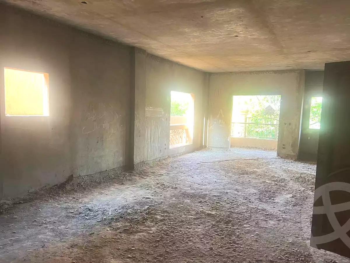https://aqarmap.com.eg/ar/listing/7115878-for-sale-cairo-new-cairo-ganob-el-akadamiya-south-academy-b-taha-hussein-st