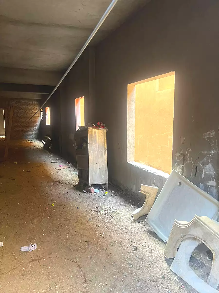 https://aqarmap.com.eg/ar/listing/7115878-for-sale-cairo-new-cairo-ganob-el-akadamiya-south-academy-b-taha-hussein-st