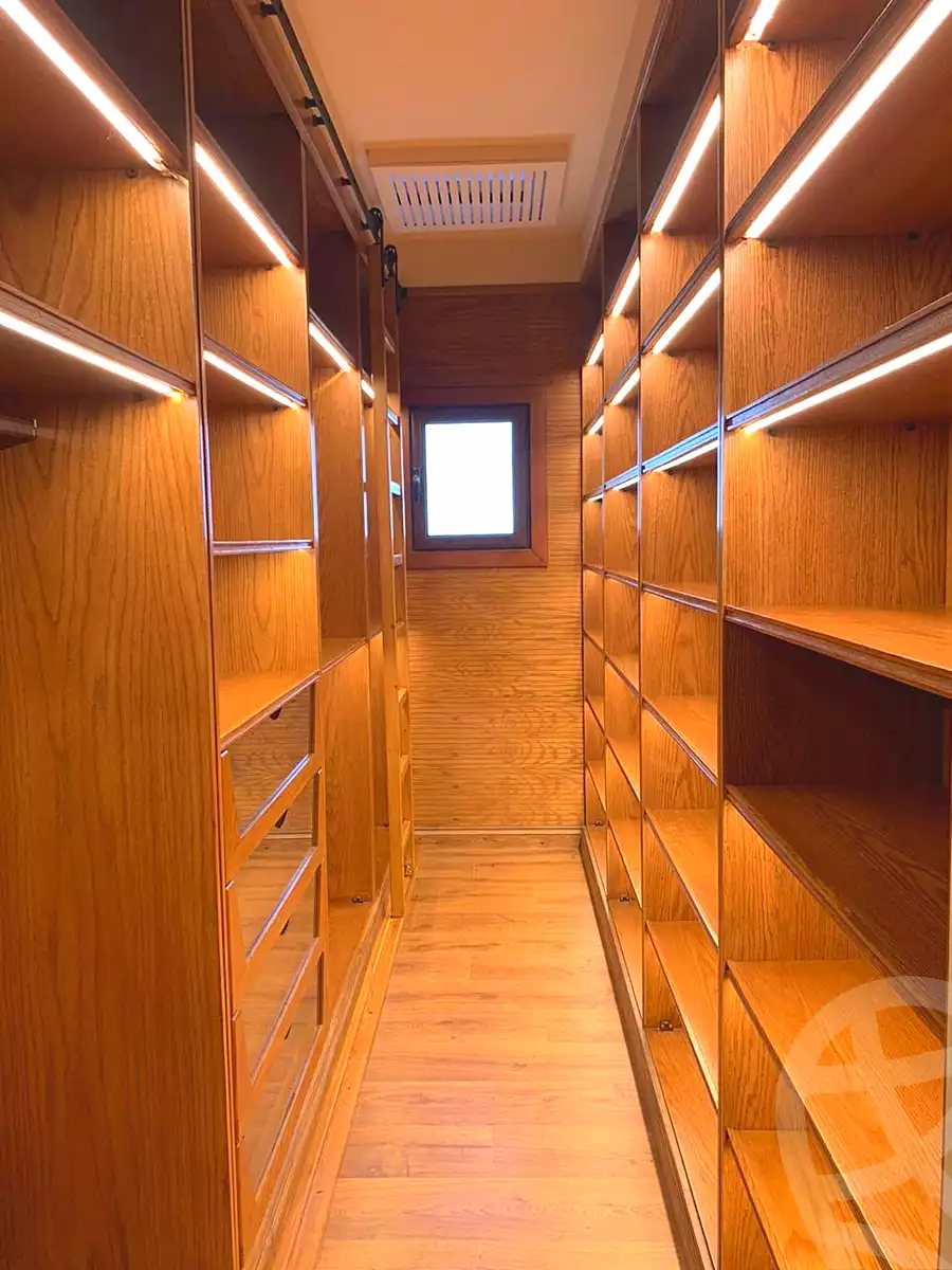 https://aqarmap.com.eg/ar/listing/7115895-for-sale-cairo-new-cairo-ganob-el-akadamiya-south-academy-d-khaled-ibn-el-waleed-st