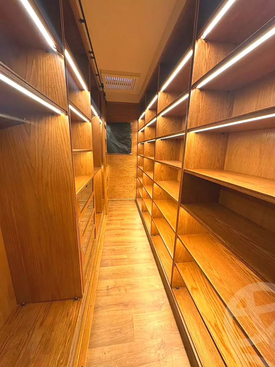 https://aqarmap.com.eg/ar/listing/7115895-for-sale-cairo-new-cairo-ganob-el-akadamiya-south-academy-d-khaled-ibn-el-waleed-st