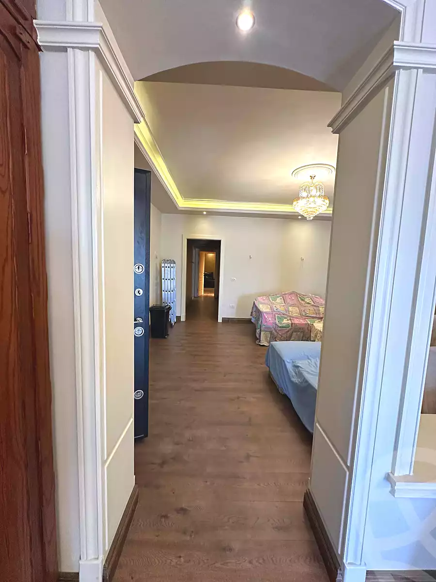 https://aqarmap.com.eg/ar/listing/7115895-for-sale-cairo-new-cairo-ganob-el-akadamiya-south-academy-d-khaled-ibn-el-waleed-st