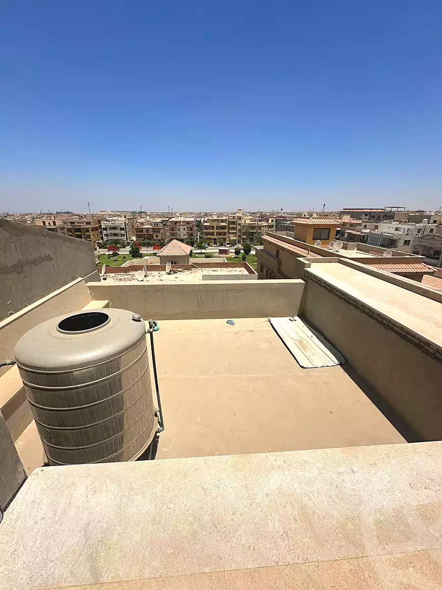https://aqarmap.com.eg/ar/listing/7115895-for-sale-cairo-new-cairo-ganob-el-akadamiya-south-academy-d-khaled-ibn-el-waleed-st