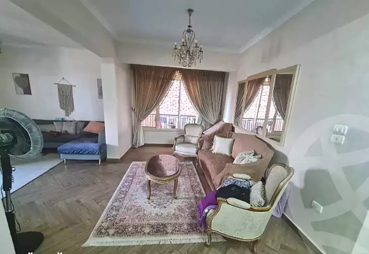 https://aqarmap.com.eg/en/listing/7116053-for-sale-sharqia-zagazig-zagazig-city-tolba-awaida-st
