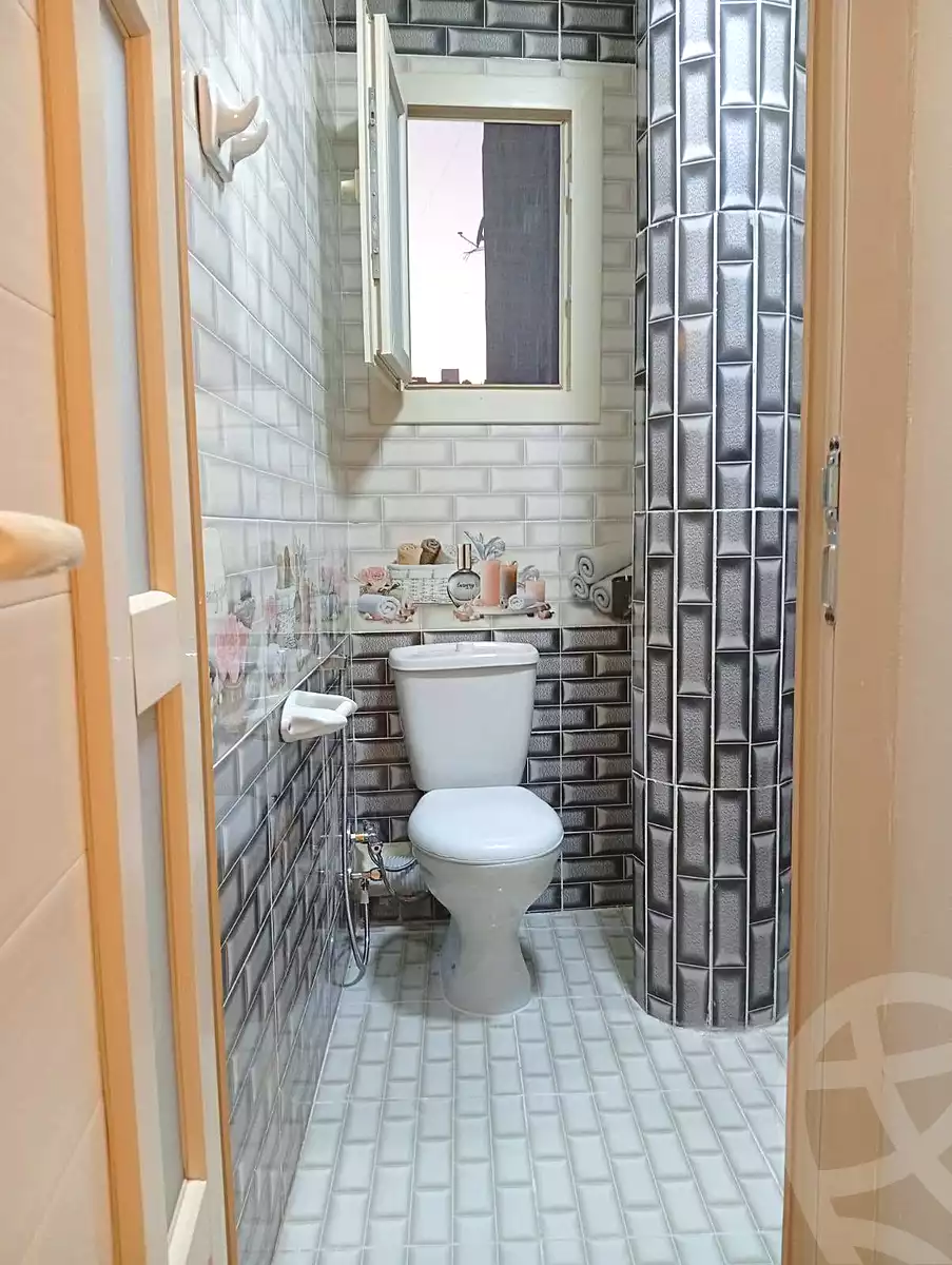 https://aqarmap.com.eg/ar/listing/7116079-for-sale-alexandria-al-agamy-lbytsh-mohamed-el-fardi-st