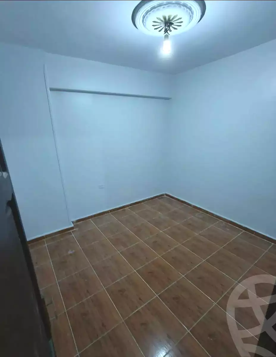 https://aqarmap.com.eg/ar/listing/7116188-for-sale-alexandria-lsywf-el-falki