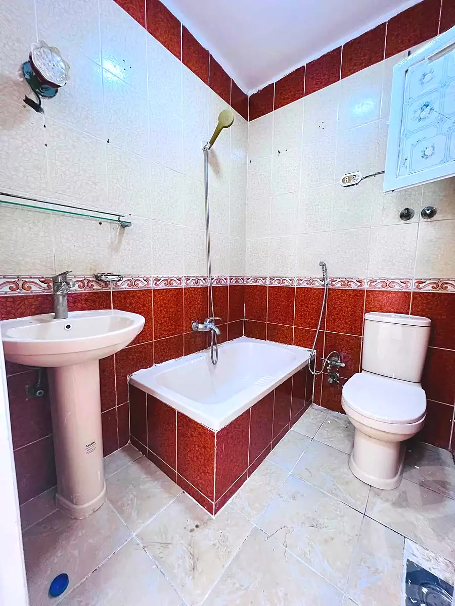 https://aqarmap.com.eg/en/listing/7116186-for-sale-alexandria-al-agamy-shataa-el-nakheel