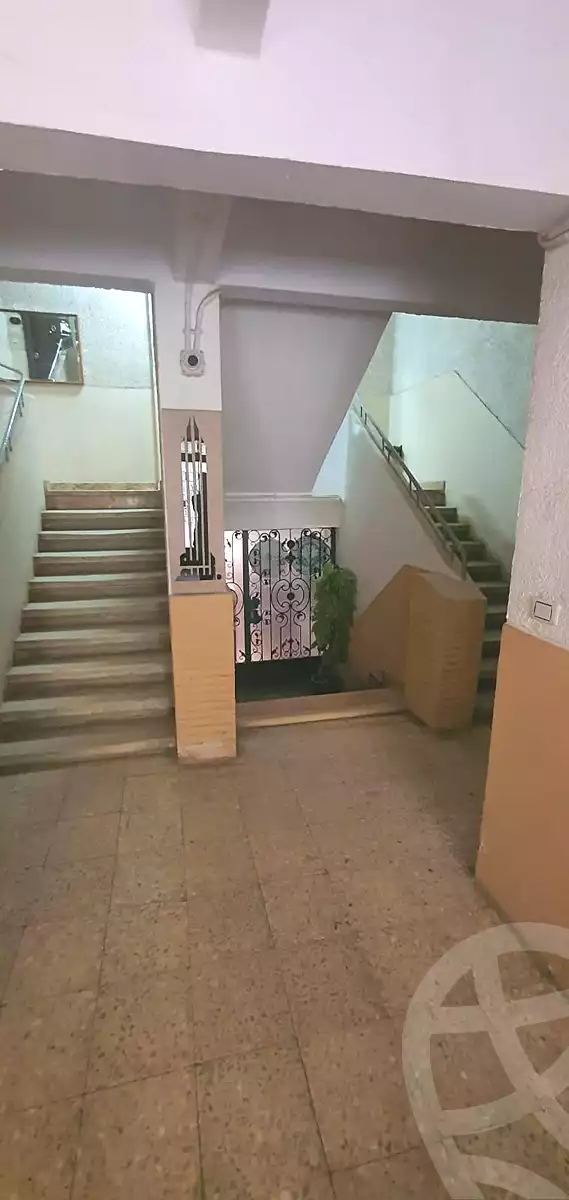 https://aqarmap.com.eg/ar/listing/7116474-for-sale-cairo-el-maadi-sarayat-el-maadi-street-73