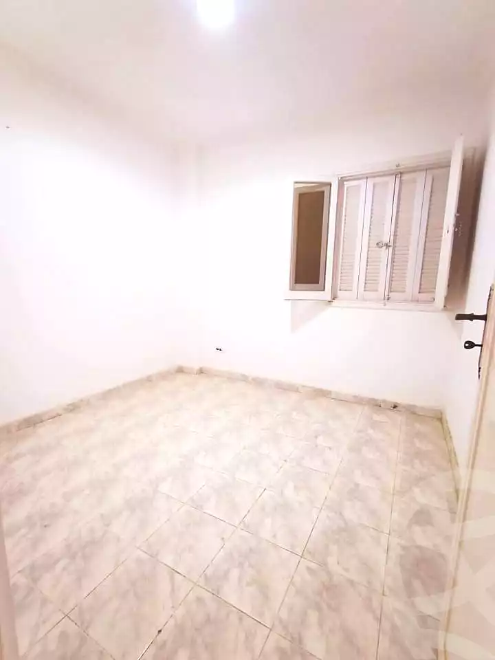 https://aqarmap.com.eg/ar/listing/7116527-for-sale-alexandria-al-agamy-shataa-el-nakheel