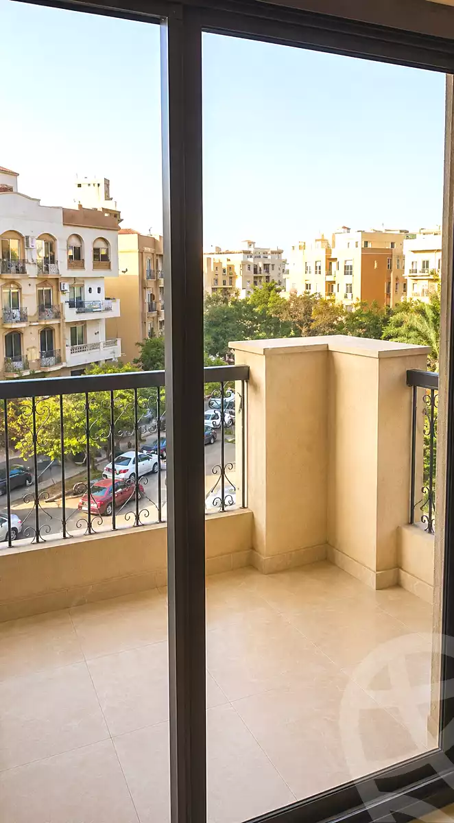 https://aqarmap.com.eg/en/listing/7082555-for-sale-cairo-el-sheikh-zayed-city-el-hay-elsabeaa-lbstn