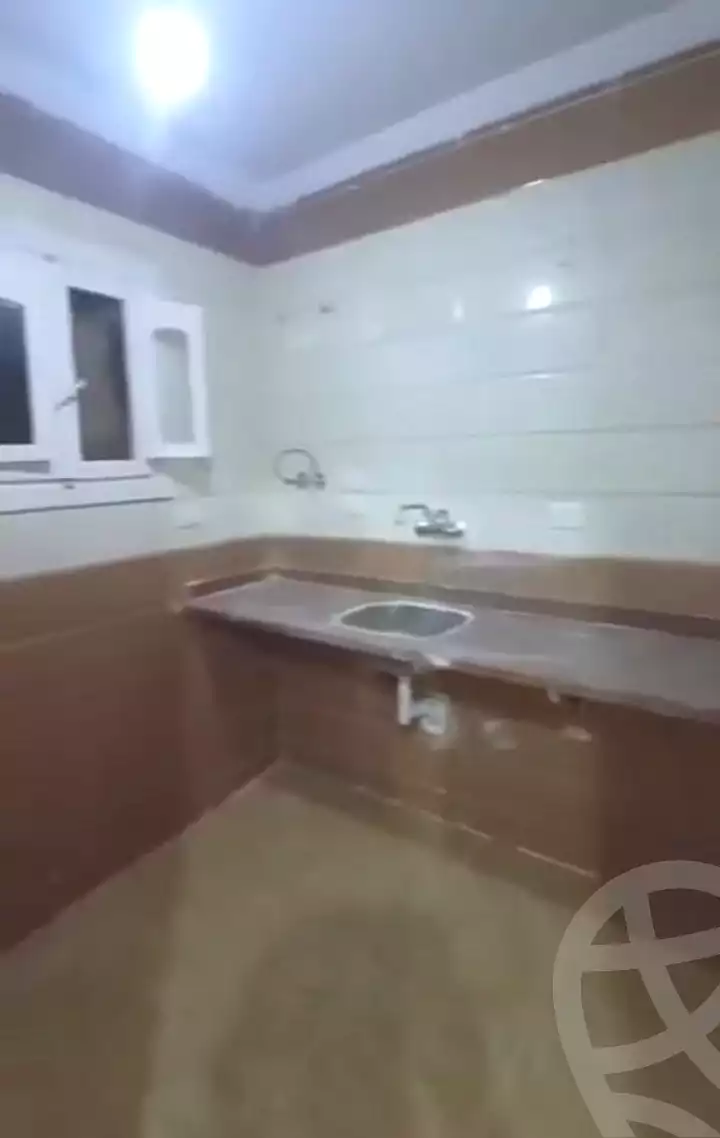 https://aqarmap.com.eg/ar/listing/7117067-for-sale-alexandria-al-agamy-bw-ywsf