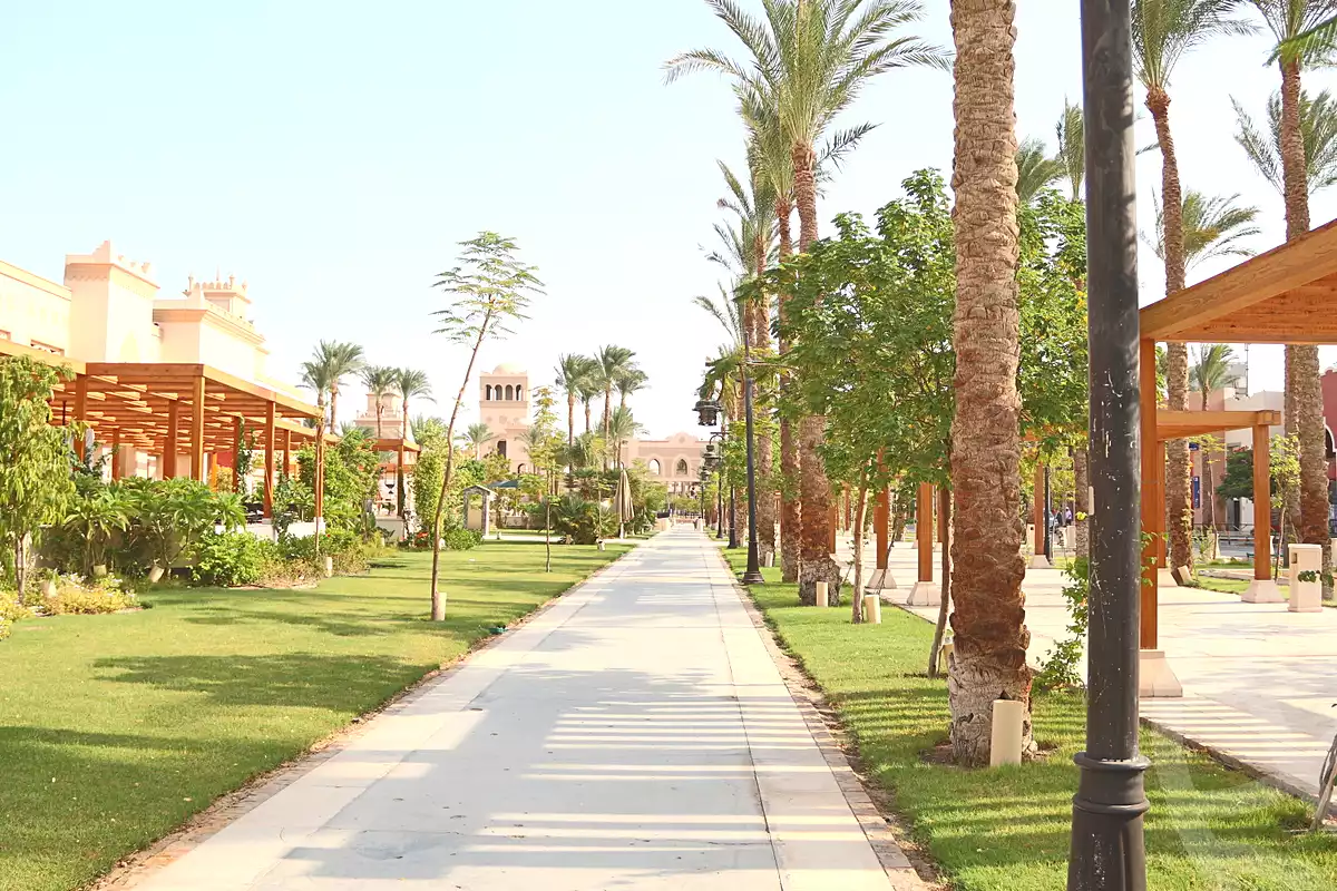 https://aqarmap.com.eg/en/listing/7117470-for-sale-red-sea-hurghada-resorts-grand-rock-resort-al-hares