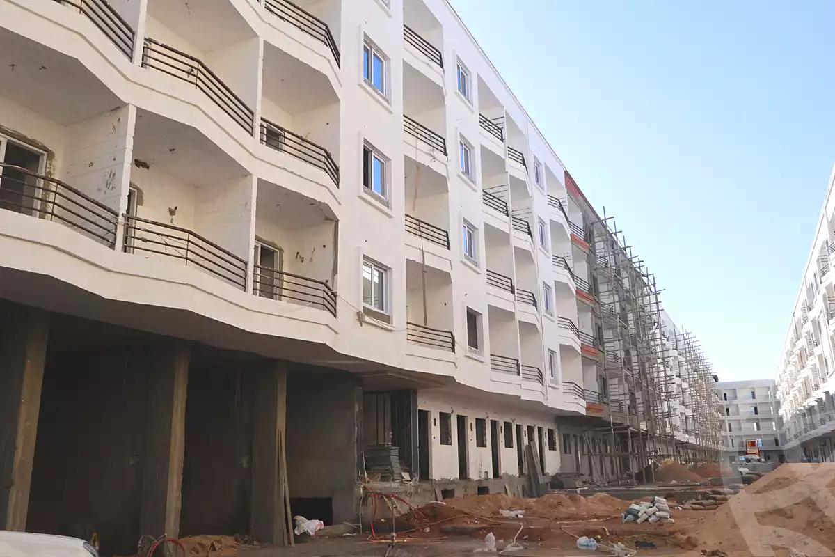 https://aqarmap.com.eg/ar/listing/7117468-for-sale-red-sea-hurghada-resorts-grand-rock-resort-al-hares