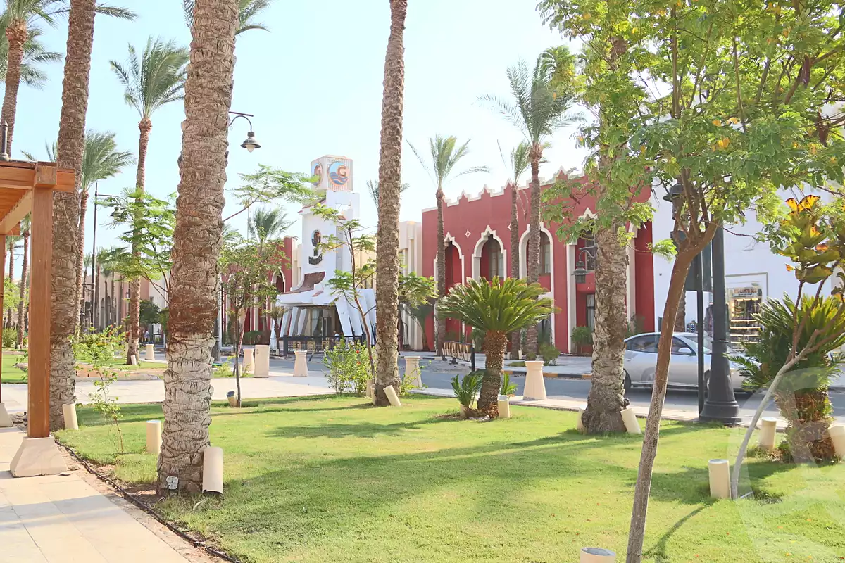 https://aqarmap.com.eg/ar/listing/7117468-for-sale-red-sea-hurghada-resorts-grand-rock-resort-al-hares