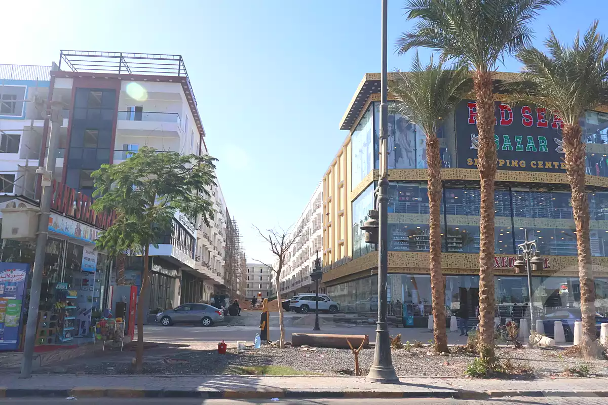 https://aqarmap.com.eg/ar/listing/7117467-for-sale-red-sea-hurghada-resorts-grand-rock-resort-al-hares
