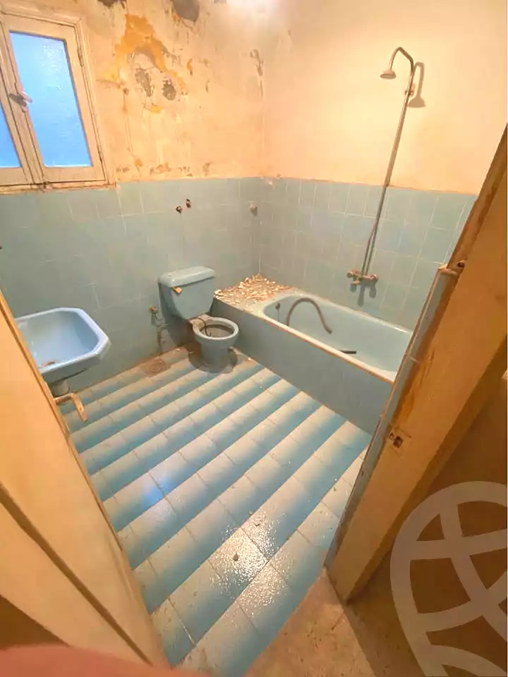 https://aqarmap.com.eg/ar/listing/7118100-for-sale-alexandria-ganaklis