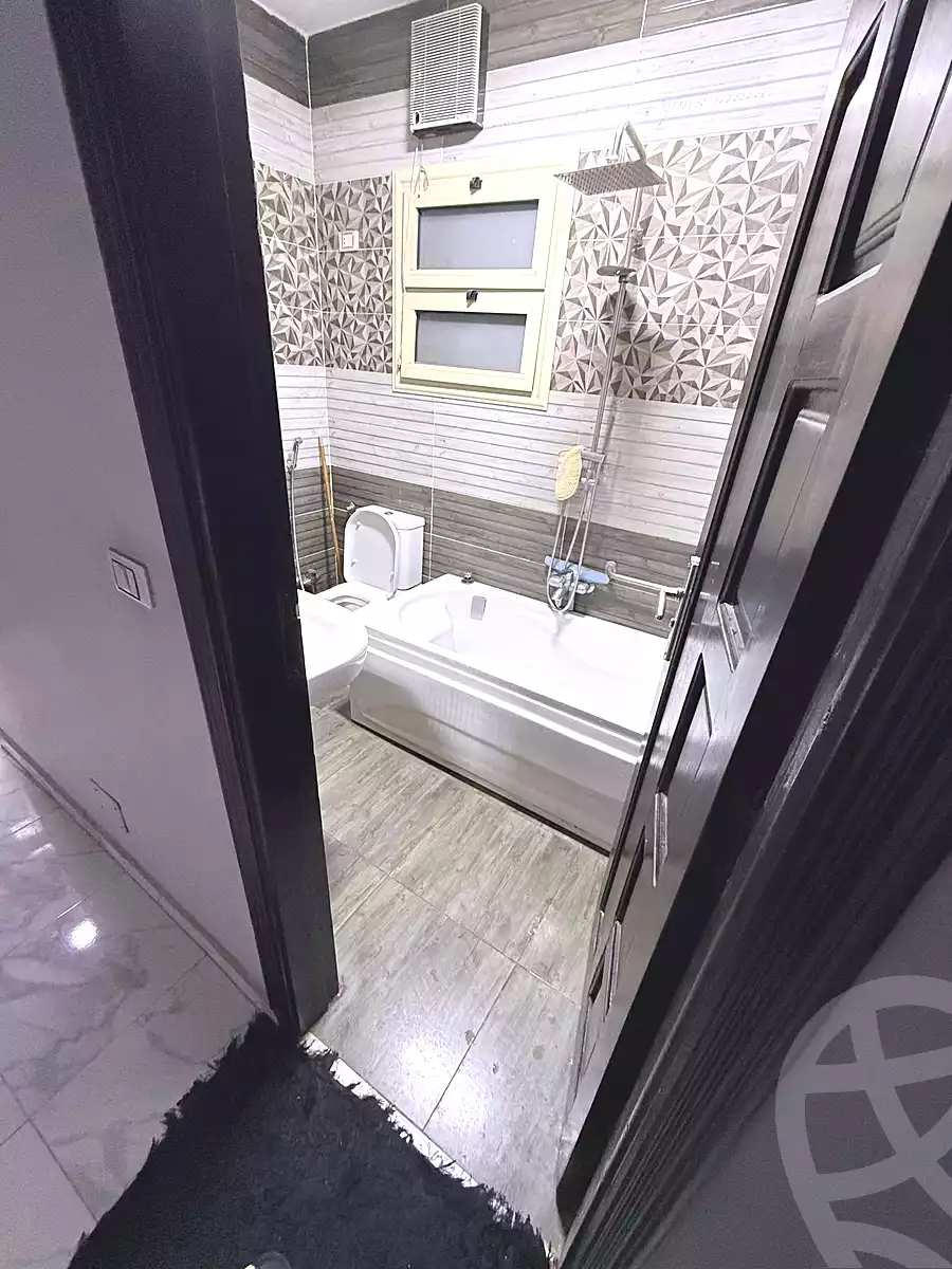 https://aqarmap.com.eg/ar/listing/7118178-for-sale-cairo-ain-shams-ain-shams-el-sharkia-shr-brhym-bd-lrzq