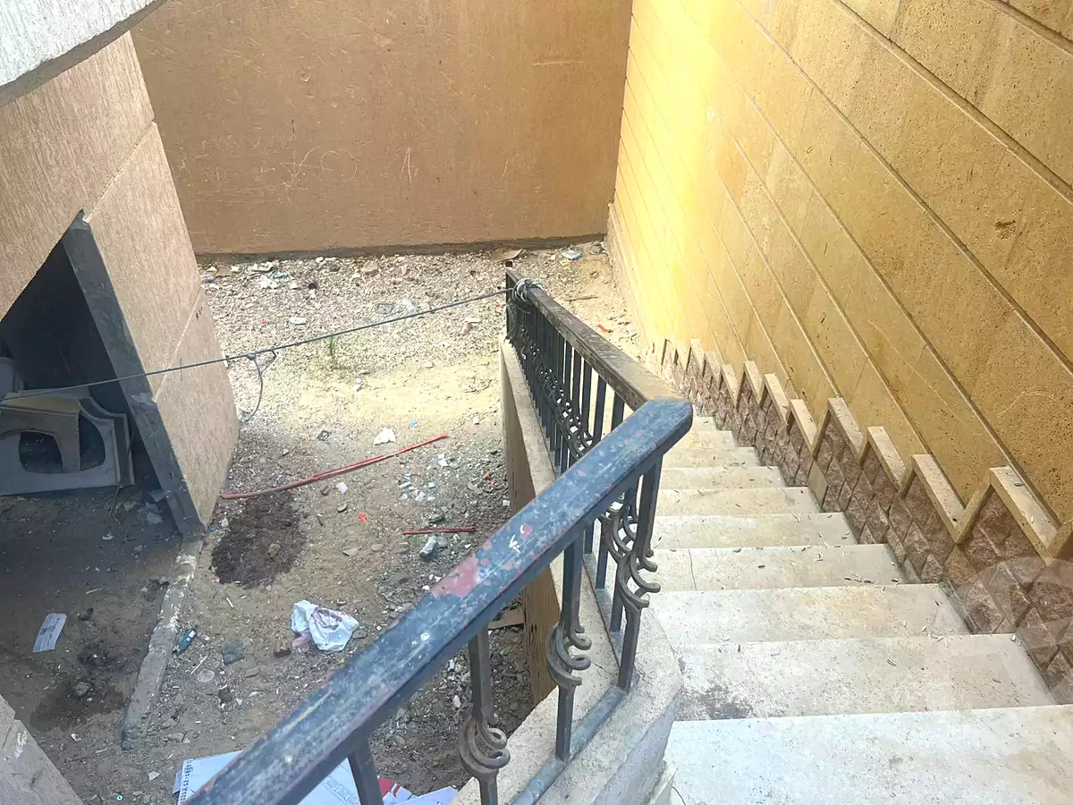 https://aqarmap.com.eg/ar/listing/7118368-for-sale-cairo-new-cairo-ganob-el-akadamiya-south-academy-b-taha-hussein-st