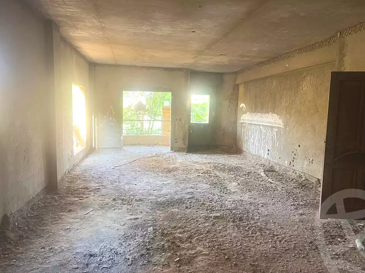 https://aqarmap.com.eg/ar/listing/7118368-for-sale-cairo-new-cairo-ganob-el-akadamiya-south-academy-b-taha-hussein-st