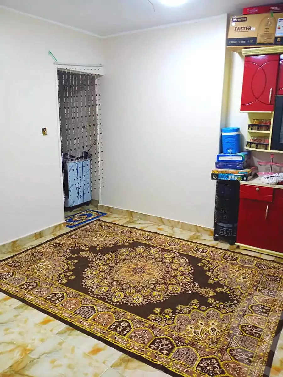 https://aqarmap.com.eg/ar/listing/7118802-for-sale-cairo-helwan-ahmed-enci-st