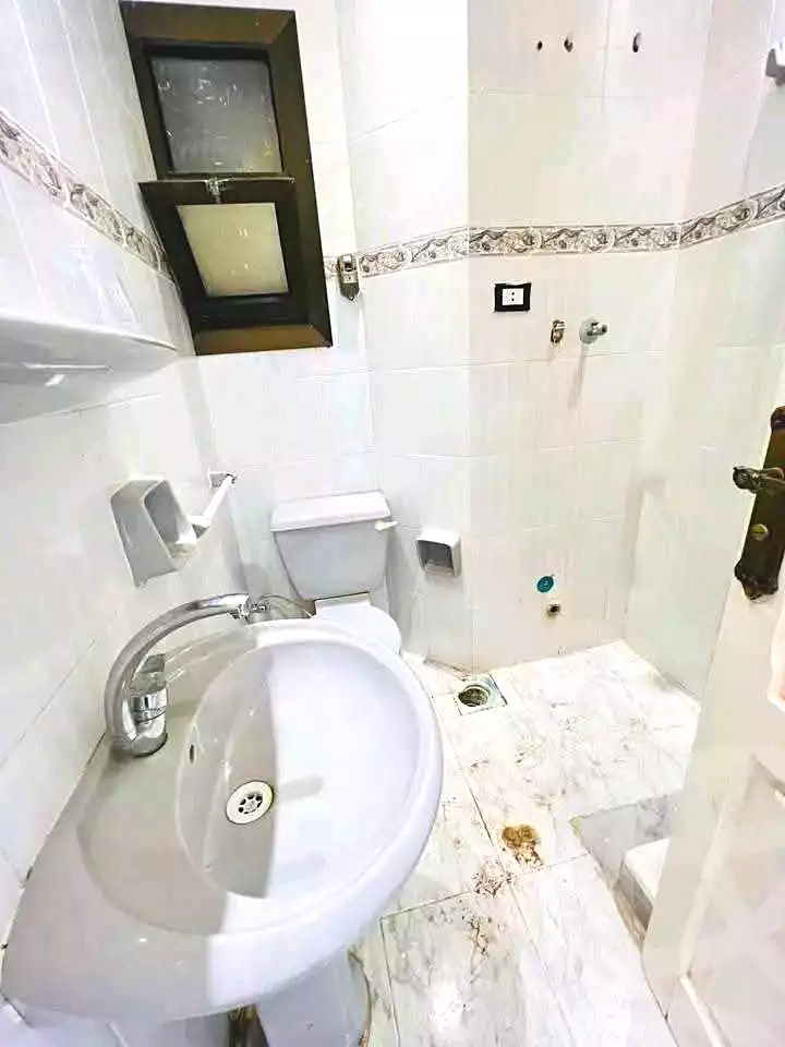 https://aqarmap.com.eg/ar/listing/7119151-for-sale-alexandria-al-agamy-shataa-el-nakheel