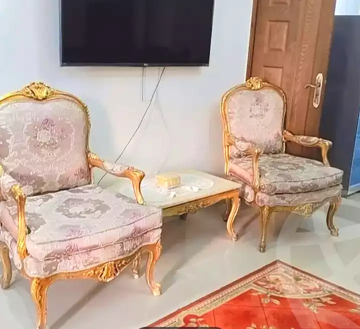https://aqarmap.com.eg/ar/listing/7119299-for-rent-alexandria-lauran