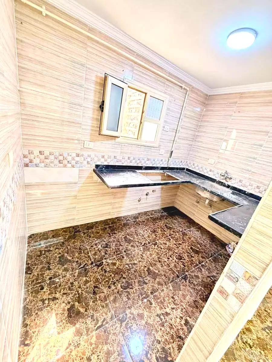 https://aqarmap.com.eg/ar/listing/7119401-for-sale-alexandria-sydy-bshr-sydy-bshr-bhry-shr-khld-bn-lwlyd