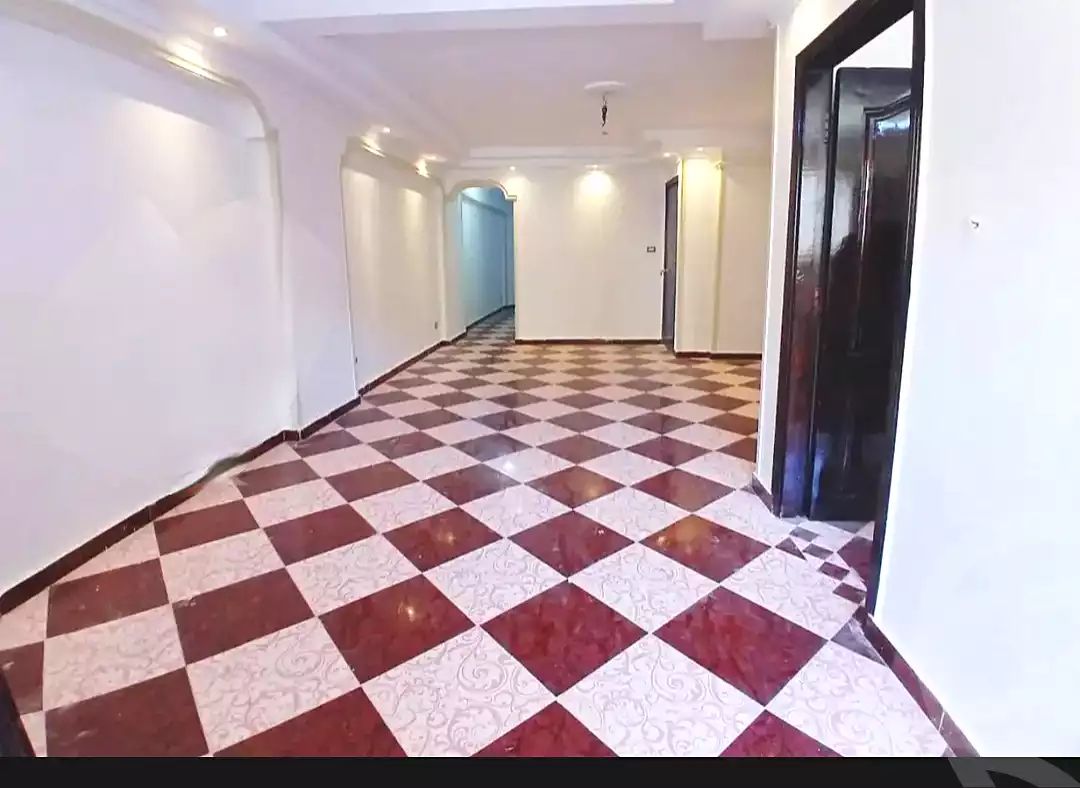 https://aqarmap.com.eg/ar/listing/7119430-for-sale-alexandria-sydy-bshr-sydy-bshr-qbly-rd-lfdly