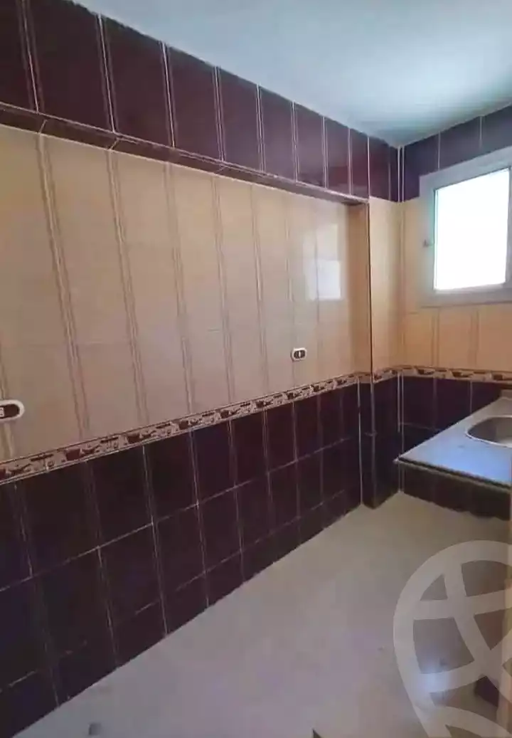 https://aqarmap.com.eg/ar/listing/7119510-for-sale-alexandria-al-agamy-lbytsh-el-hanafeya-st