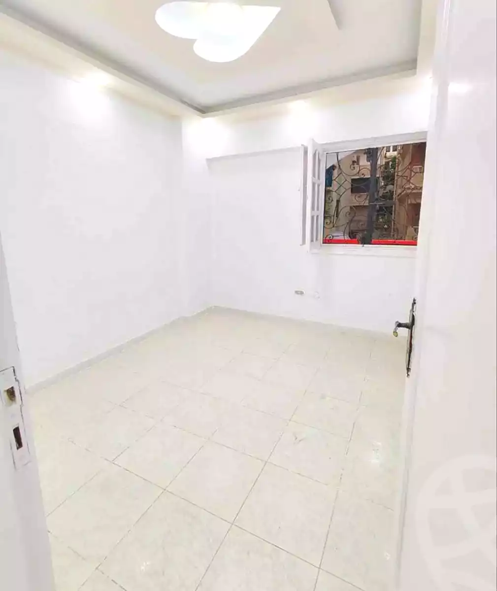 https://aqarmap.com.eg/ar/listing/7119531-for-sale-alexandria-al-agamy-shataa-el-nakheel