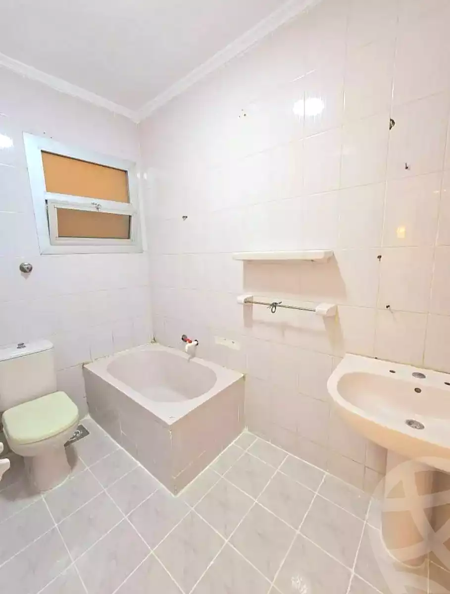 https://aqarmap.com.eg/ar/listing/7119969-for-sale-alexandria-al-agamy-shataa-el-nakheel