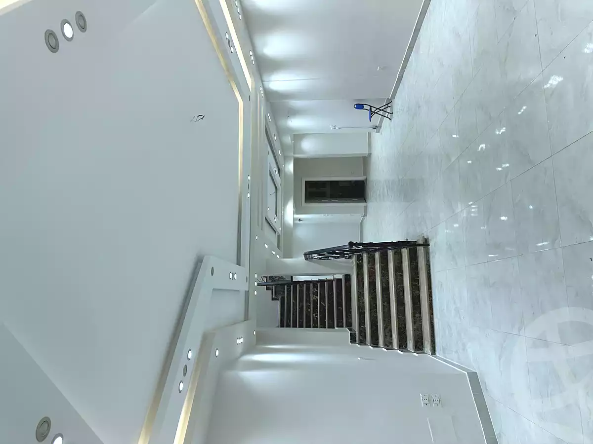 https://aqarmap.com.eg/ar/listing/7099373-for-sale-cairo-el-sheikh-zayed-city-el-hay-el-khames-lhy-lkhms
