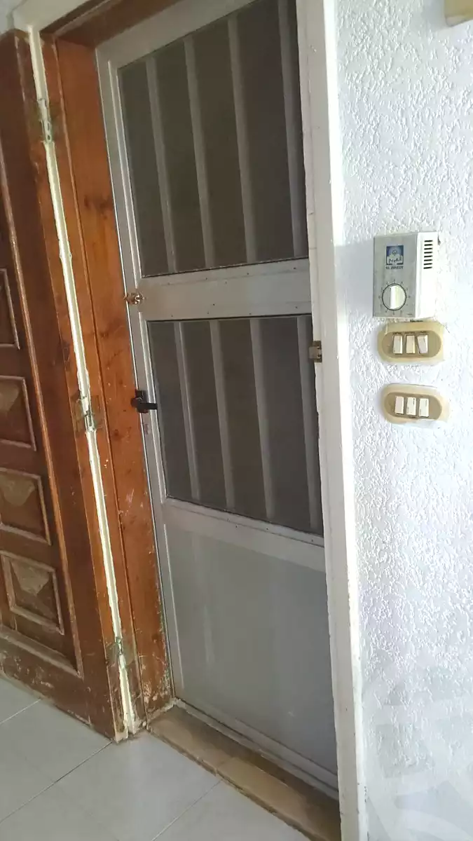 https://aqarmap.com.eg/ar/listing/7120679-for-rent-alexandria-al-agamy-shataa-el-nakheel-street-19