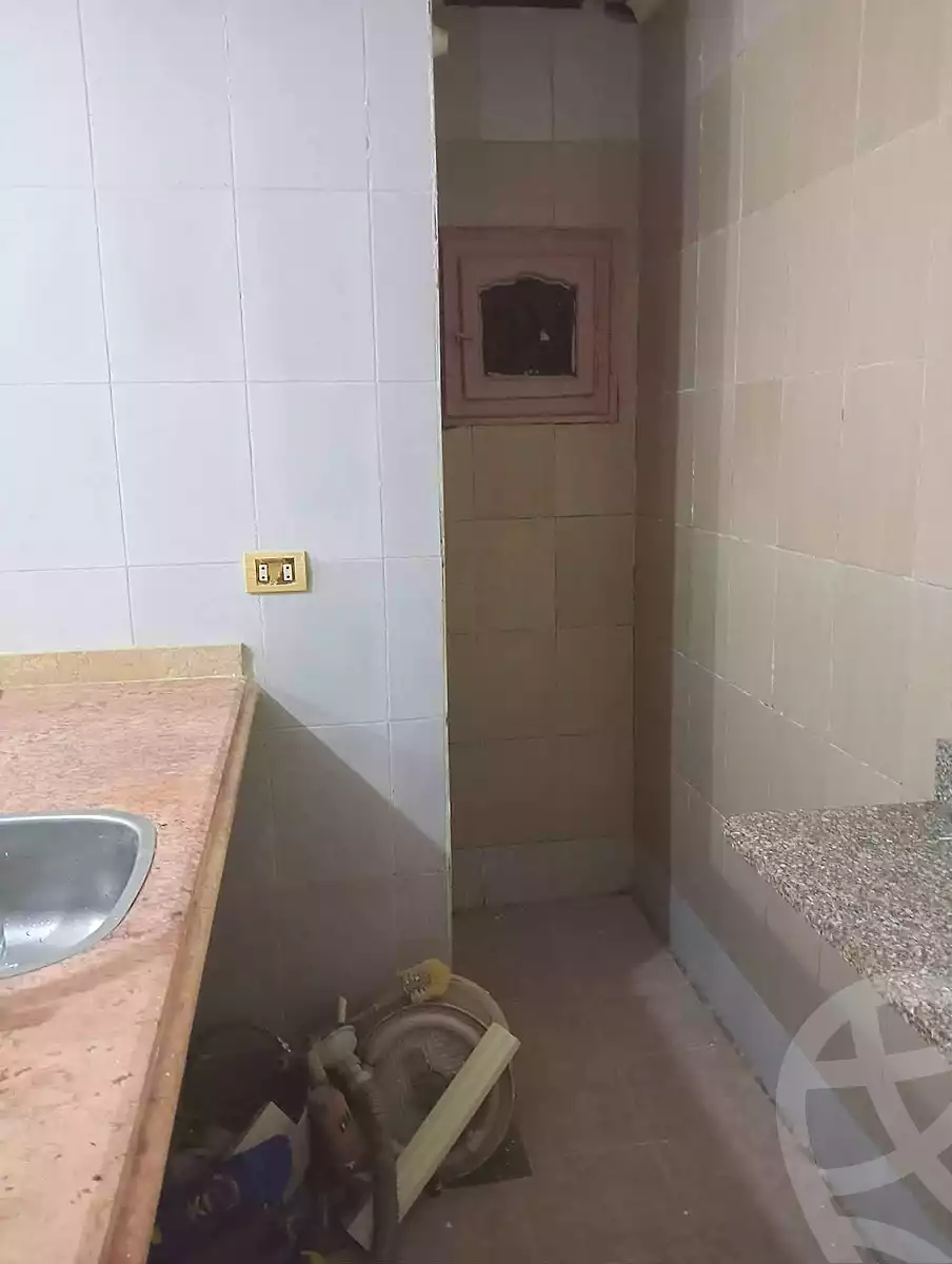 https://aqarmap.com.eg/ar/listing/7120997-for-sale-alexandria-al-agamy-lbytsh-shahr-al-assal-st