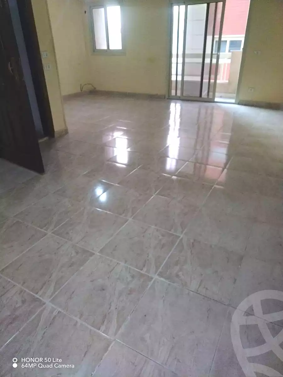 https://aqarmap.com.eg/en/listing/7121032-for-rent-alexandria-lauran-shaarawy-st