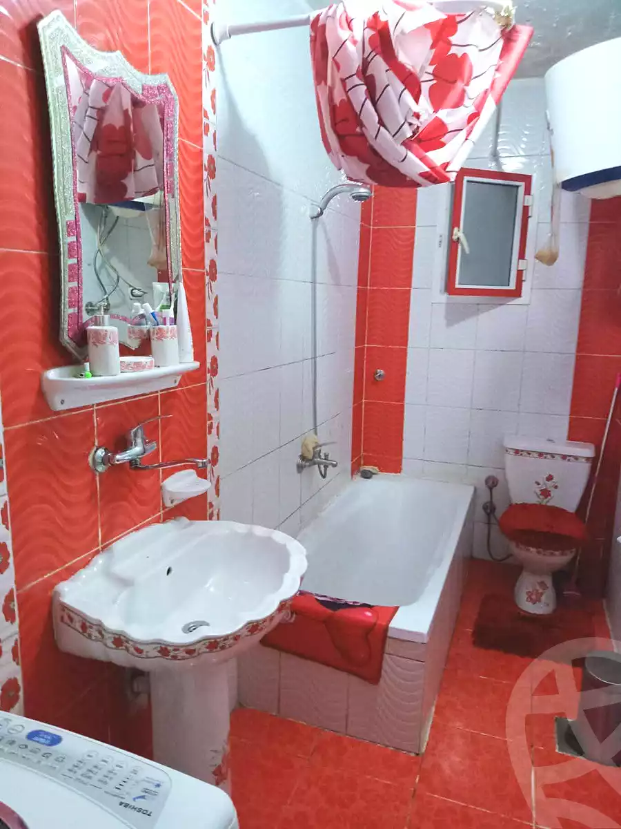 https://aqarmap.com.eg/en/listing/7121310-for-sale-alexandria-al-agamy-el-hanouvel-el-kholafaa-el-rashdeen-st