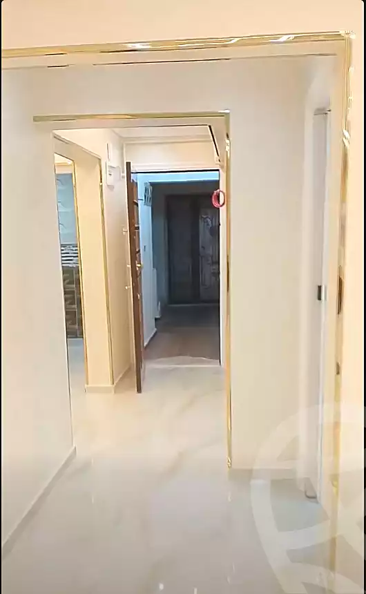 https://aqarmap.com.eg/ar/listing/7121884-for-sale-alexandria-miami-abou-el-arab-st