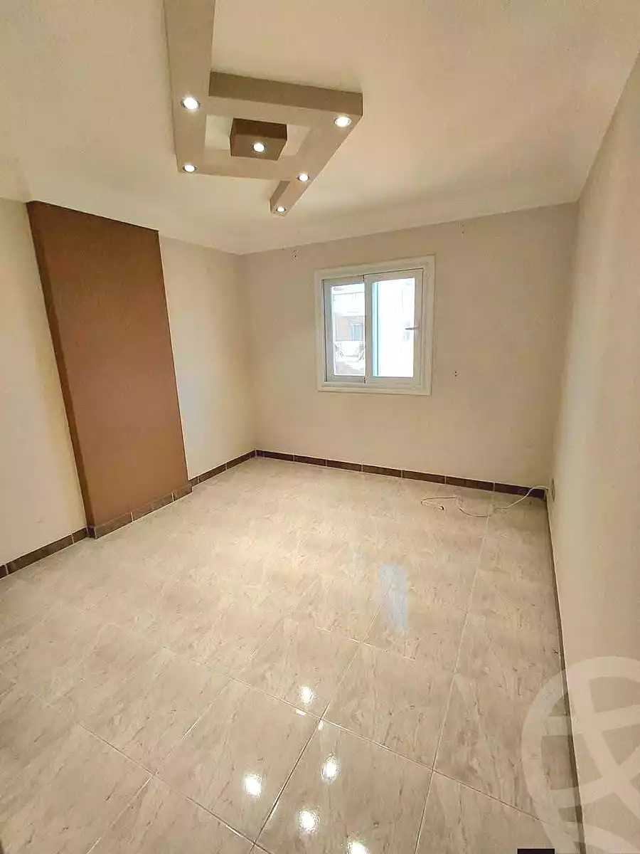 https://aqarmap.com.eg/ar/listing/7121981-for-sale-alexandria-sydy-bshr-sydy-bshr-bhry-khalil-hamada-st