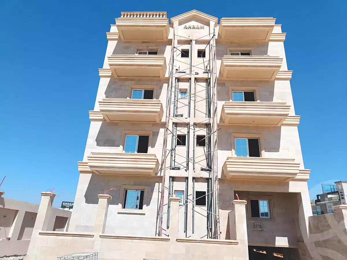 https://aqarmap.com.eg/en/listing/7122181-for-sale-cairo-new-cairo-bait-el-watan-shml-byt-lwtn