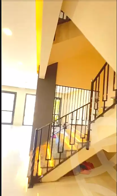 https://aqarmap.com.eg/en/listing/7122191-for-sale-cairo-el-sheikh-zayed-city-compounds-kmbwnd-fyldj-wyst-dr-llttwyr