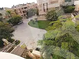 https://aqarmap.com.eg/en/listing/7122527-for-sale-cairo-el-sheikh-zayed-city-shr-lbstn
