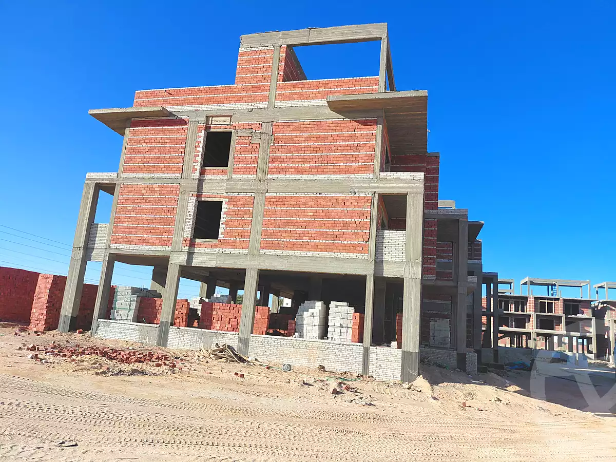 https://aqarmap.com.eg/ar/listing/7122799-for-sale-red-sea-hurghada-resorts-one-7-resort-ronberg