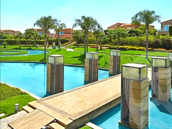 https://aqarmap.com.eg/ar/listing/7122895-for-sale-cairo-new-cairo-compounds-swan-lake-the-phoenix-hassan-allam