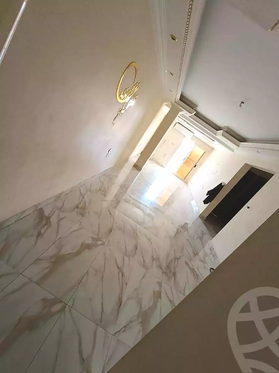 https://aqarmap.com.eg/en/listing/7123146-for-sale-cairo-helwan-ahmed-enci-st