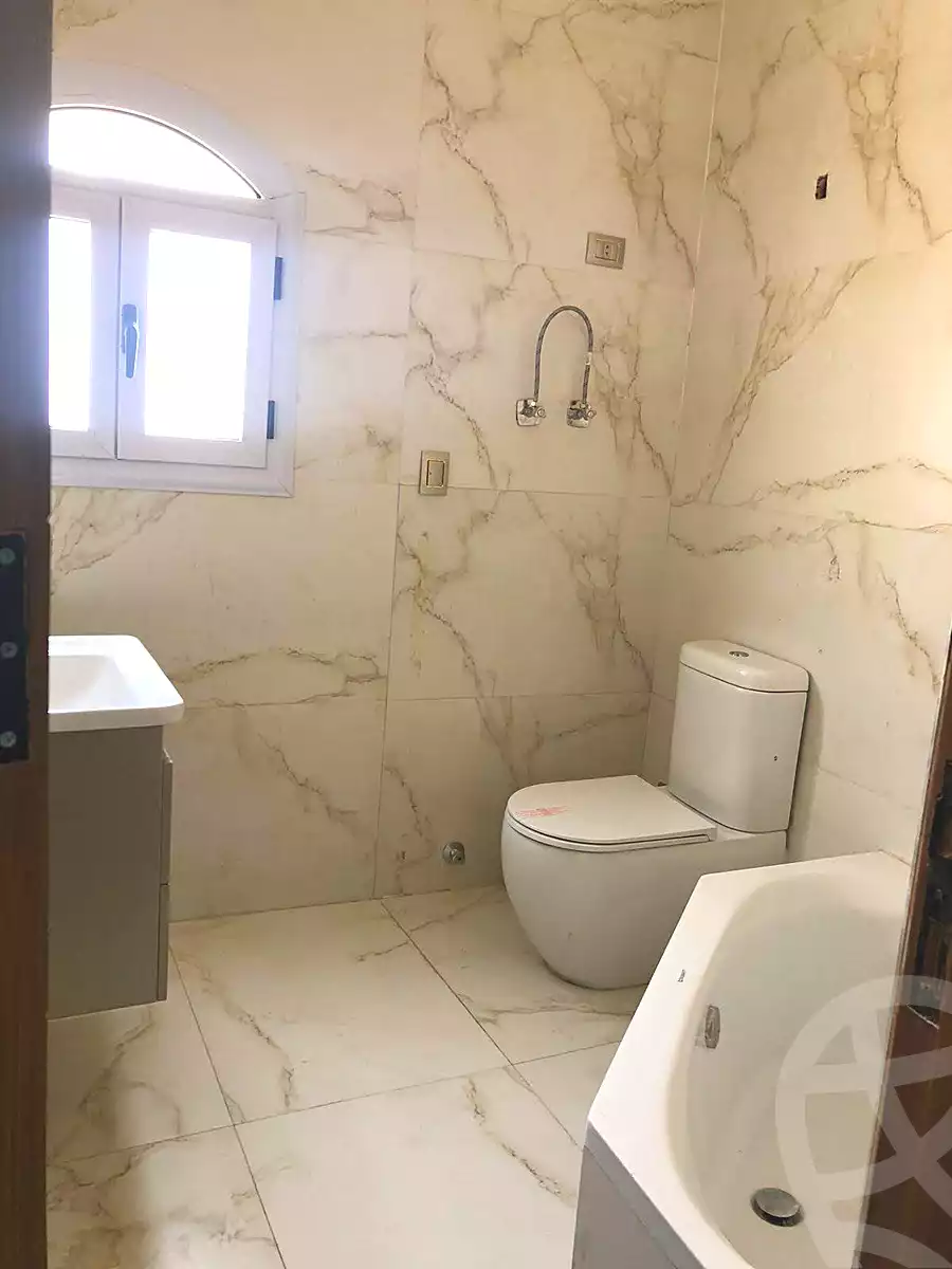 https://aqarmap.com.eg/ar/listing/7123165-for-sale-cairo-new-cairo-el-narges-el-narges-3-ahmed-hafez-mousa-st