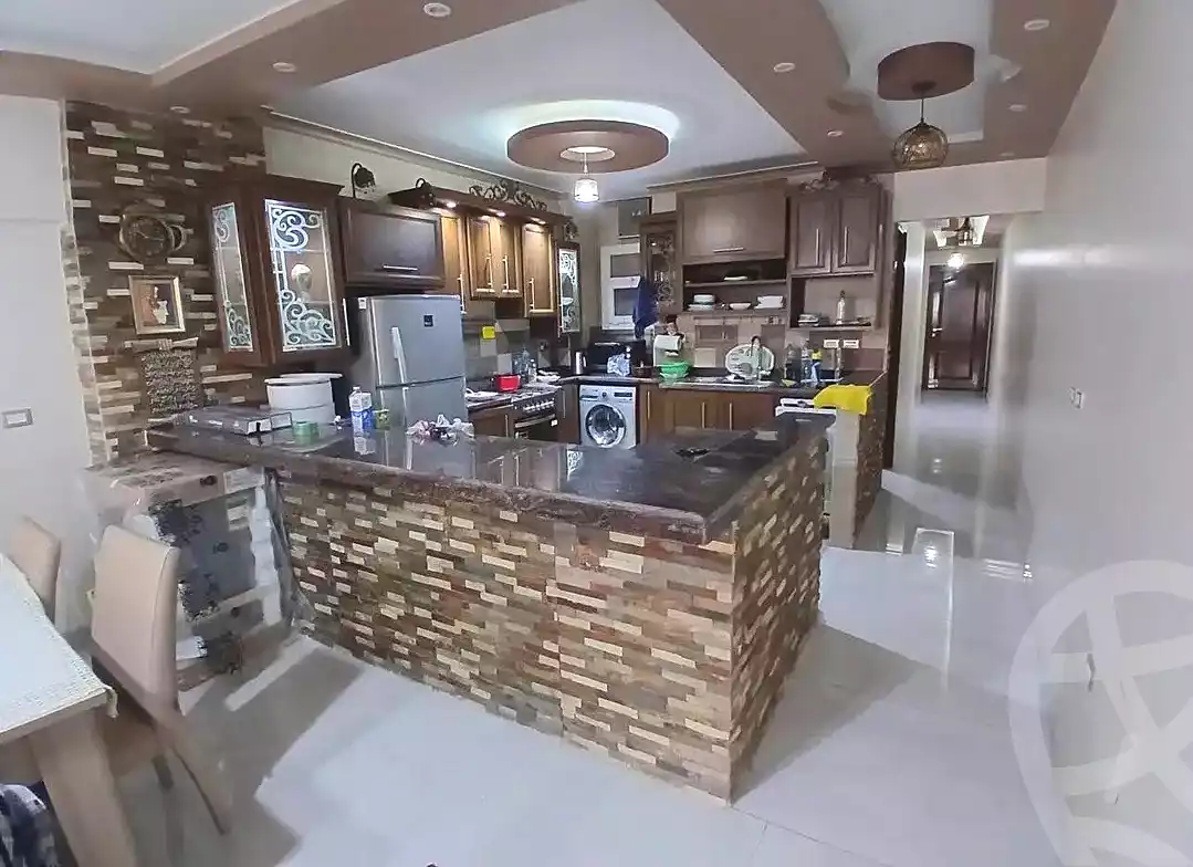 https://aqarmap.com.eg/ar/listing/7123163-for-sale-alexandria-camp-cesar-el-gaish-rd